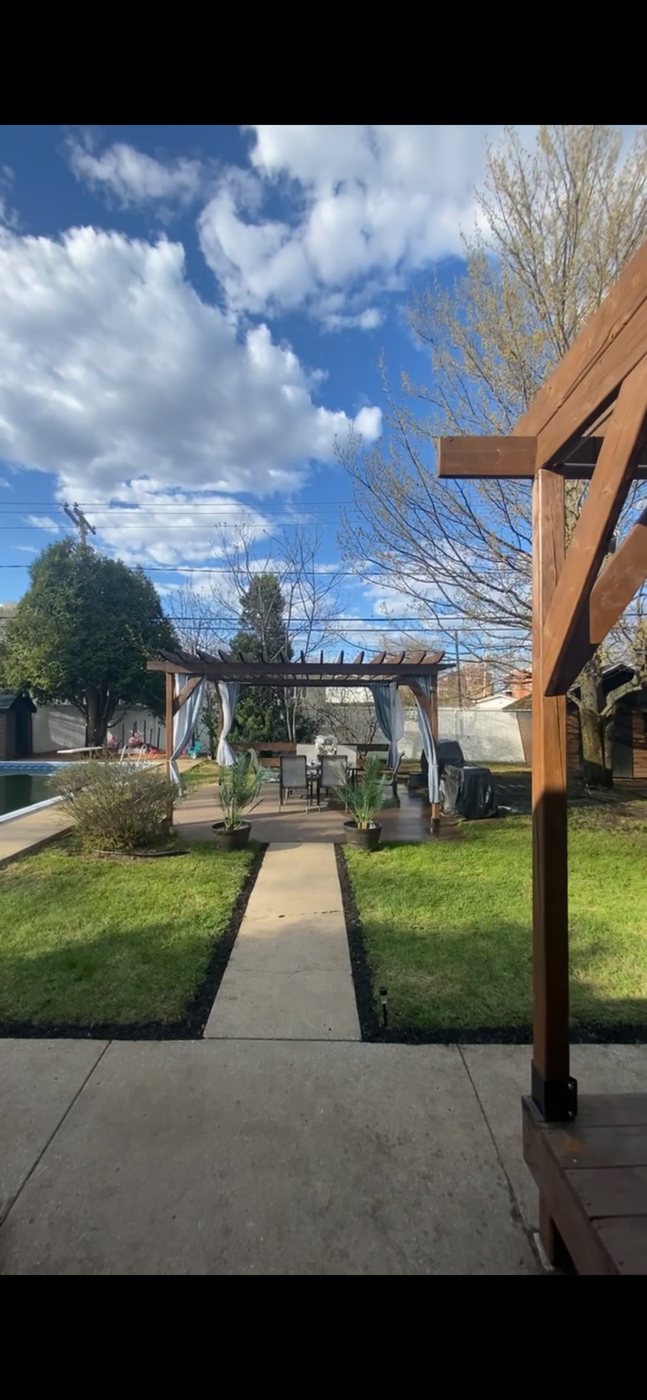 Aménagement paysager – terrasse avec pergola – Gaillards Mauricie