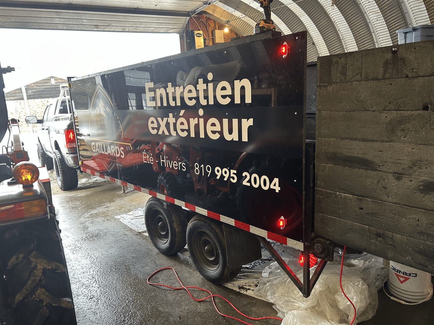 Remorque Gaillards – Entretien extérieur Mauricie été et hiver